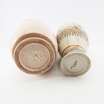 Vases 2 pcs Satsuma Japan 20th century porcelain.