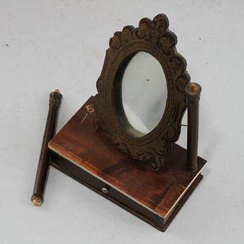 MINIATYRSÄNG samt DOCKSKÅPSMÖBLER, 2 st, 1800-talets slut.