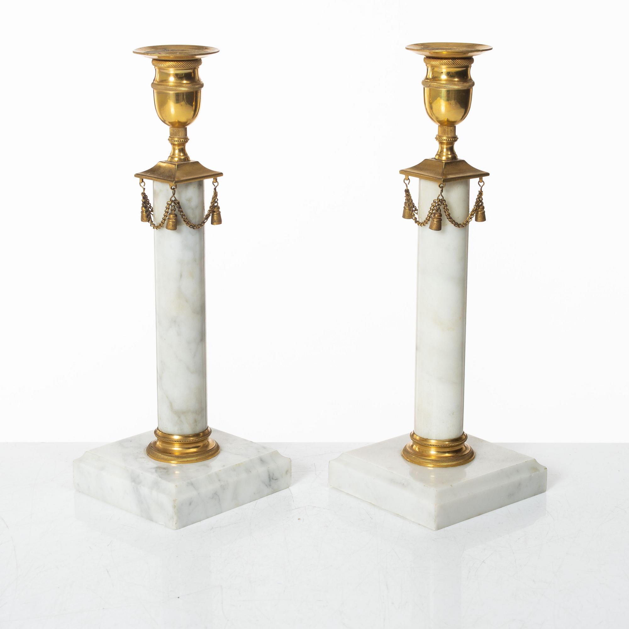 Ljusstakar, ett par, Sverige, omkring år 1900. Sengustaviansk stil.