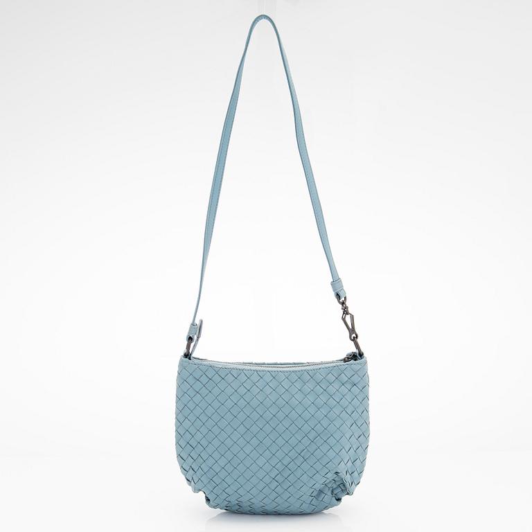 Bottega Veneta, Intrecciato leather shoulder bag.