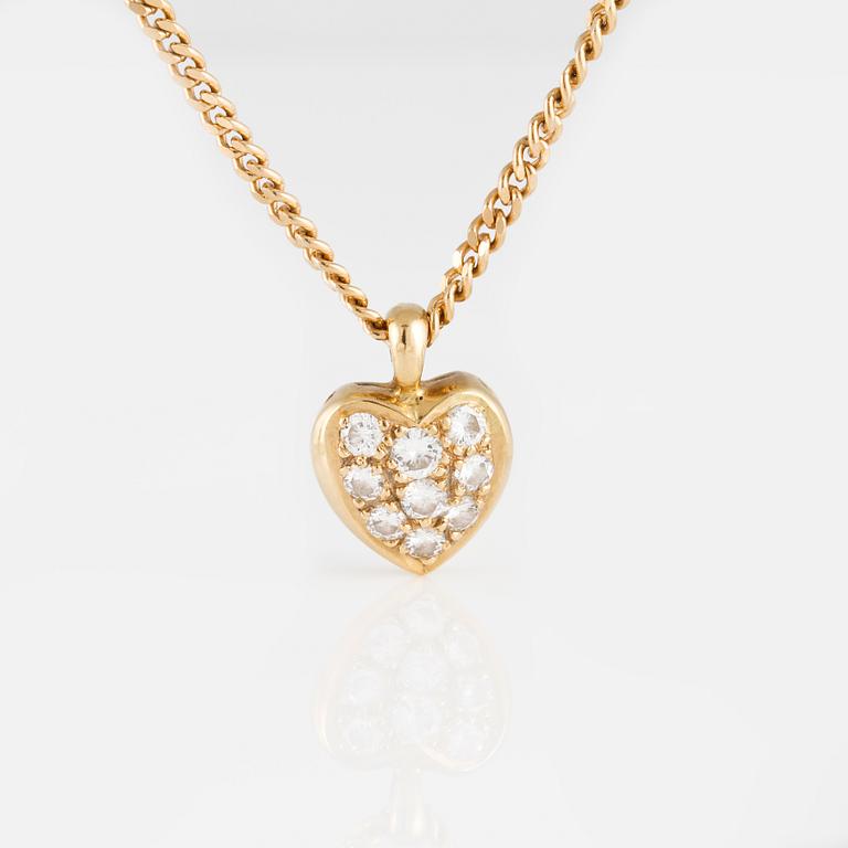 HÄNGE, 18K guld med briljantslipade diamanter. Vikt 9,5 gram.