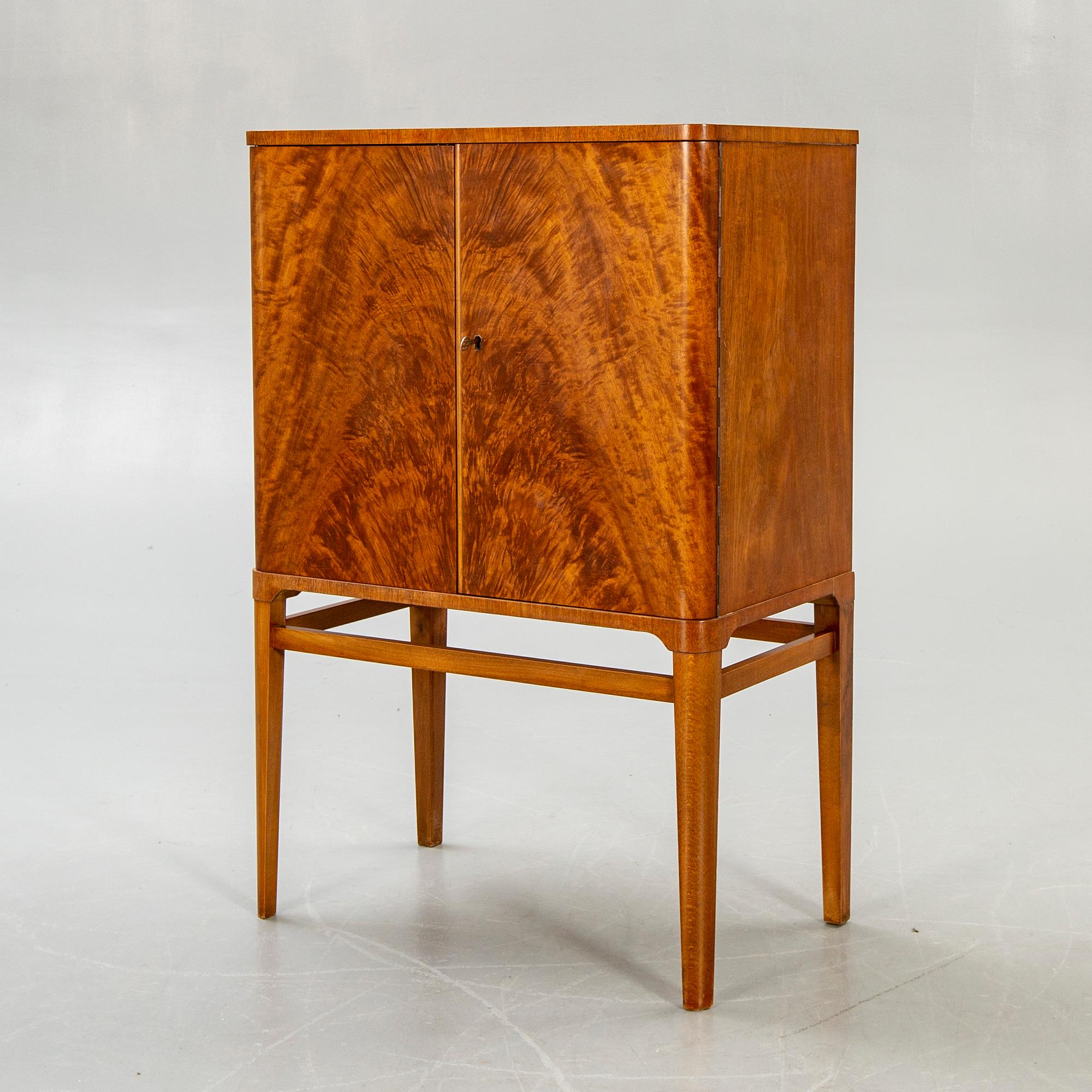 Skåp, Swedish Modern, H.N. Nordéns Möbelaffär, Malmö, 1940-50-tal.