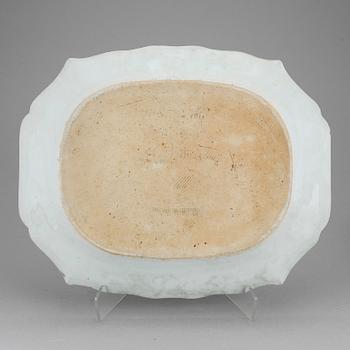 STEKFAT, porslin, Kina, Qianlong, (1736-1795).