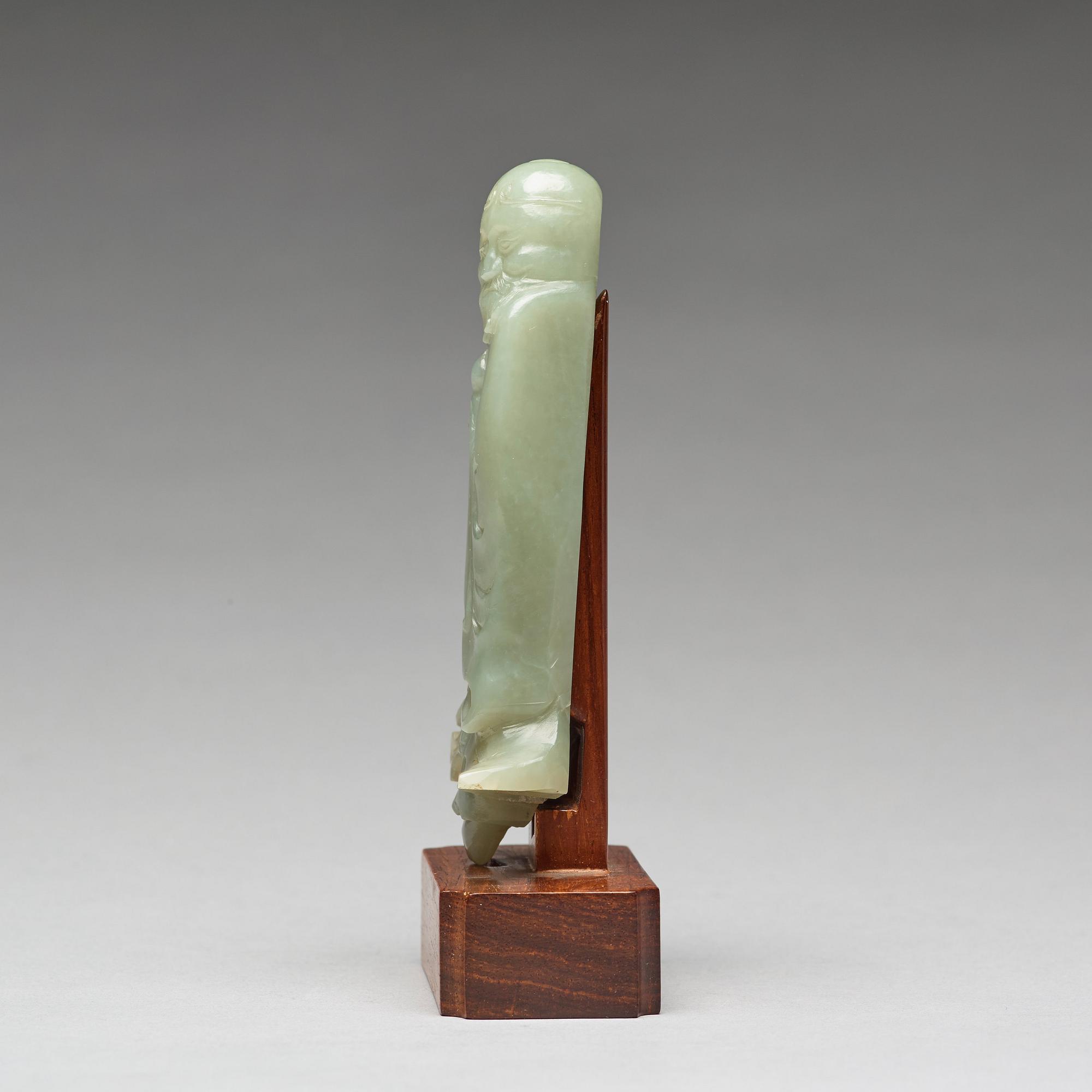SKULPTUR, nefrit. Qingdynastin, troligen Qianlong (1736-95).