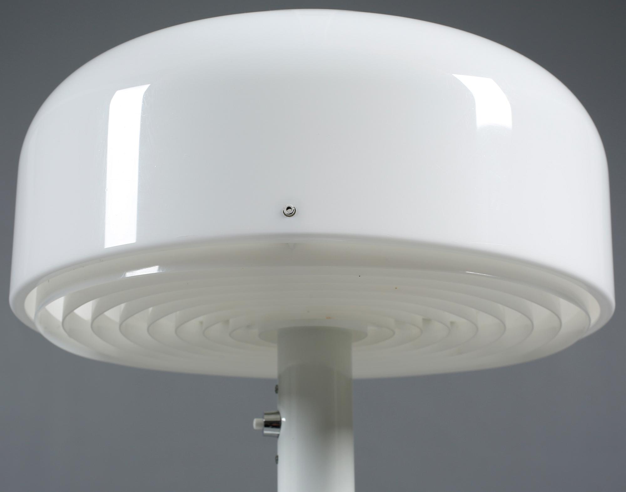 A floor lamp by Anders Pehrson for Ateljé Lyktan in Phus, second half of the 20th century.