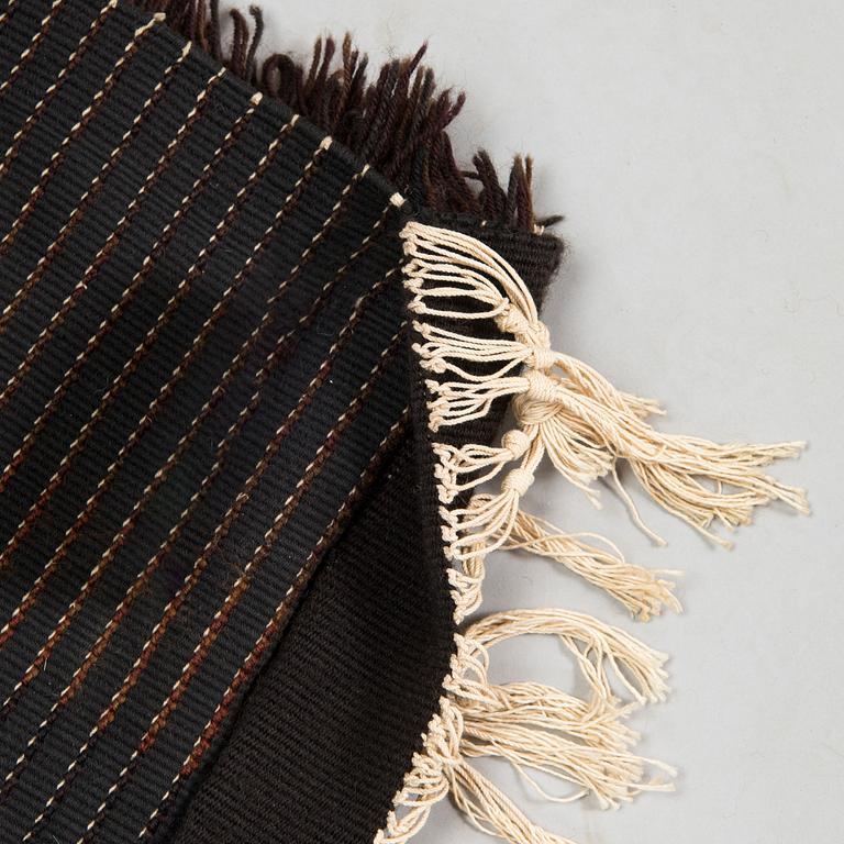 Uhra-Beata Simberg-Ehrström, rya, modell för Finska Handarbetes Vänner. Ca 166 x 111 cm.