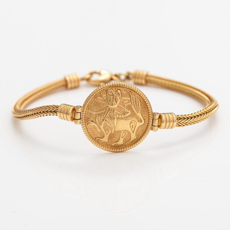 An 18K gold bracelet "Sun lion". Kalevala koru, Helsinki 1999.