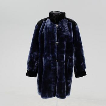 KAPPA, Yves Saint Laurent Fourrures.