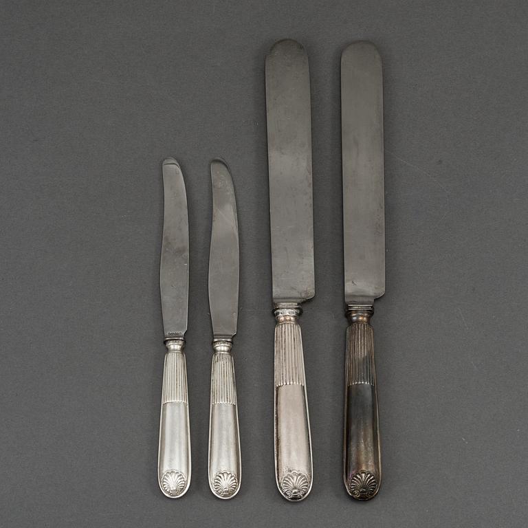 Gustaf Möllenborg, knivar 30 st, silver, Stockholm 1800-talets slut.