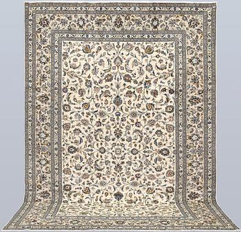 A Keshan carpet, c. 365 x 250 cm.