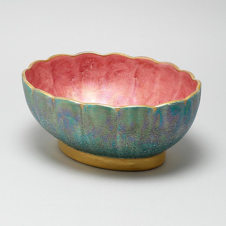 An eathenware bowl by Josef Ekberg for Gustavsberg, signed, first half of the 20th century.