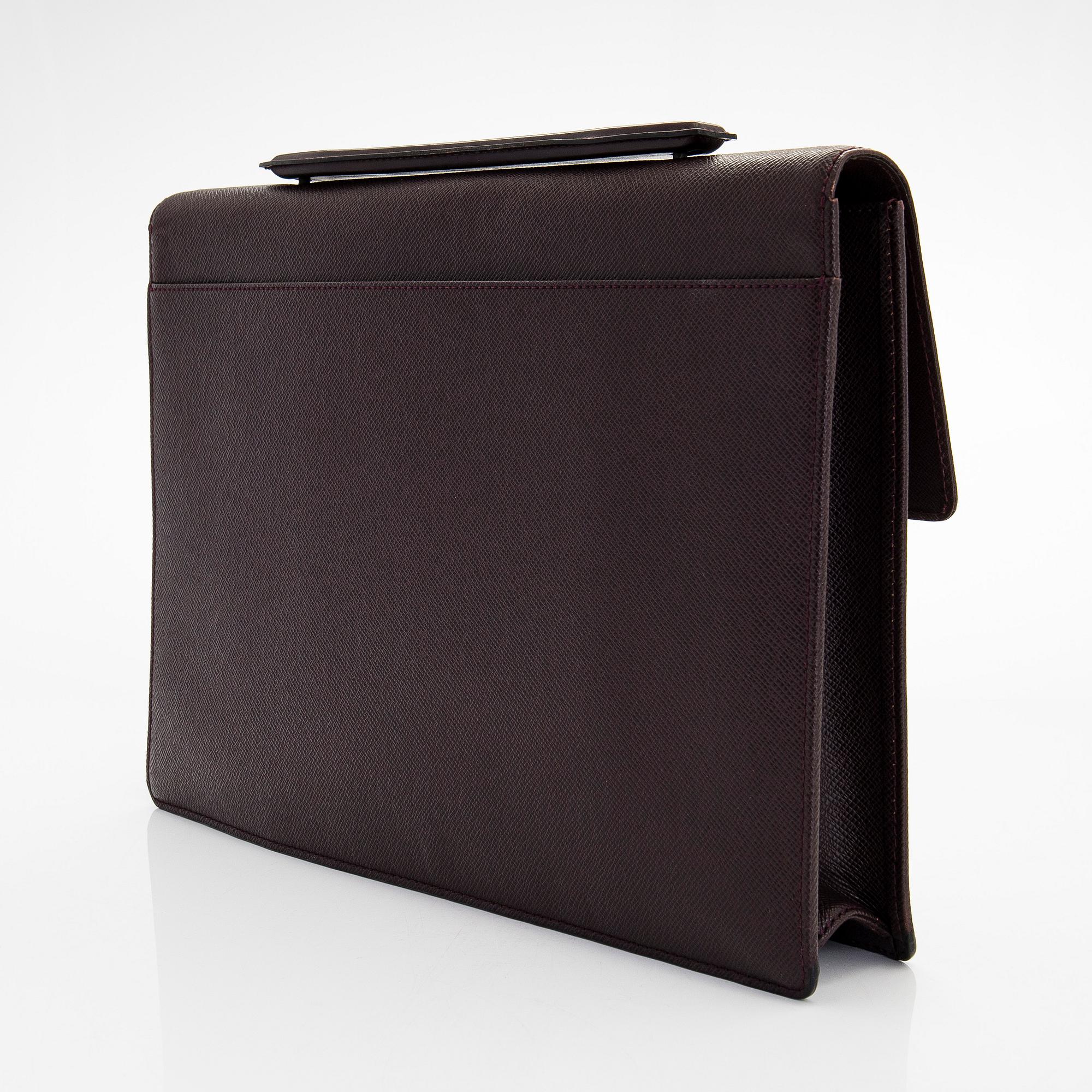 Louis Vuitton, salkku, "Taiga Porte-Document Angara".