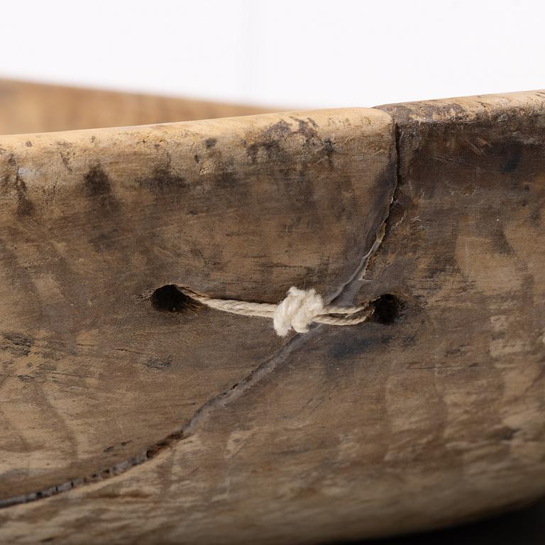 Skålar, 7 st, samt ett tråg, allmoge, 1800-tal.