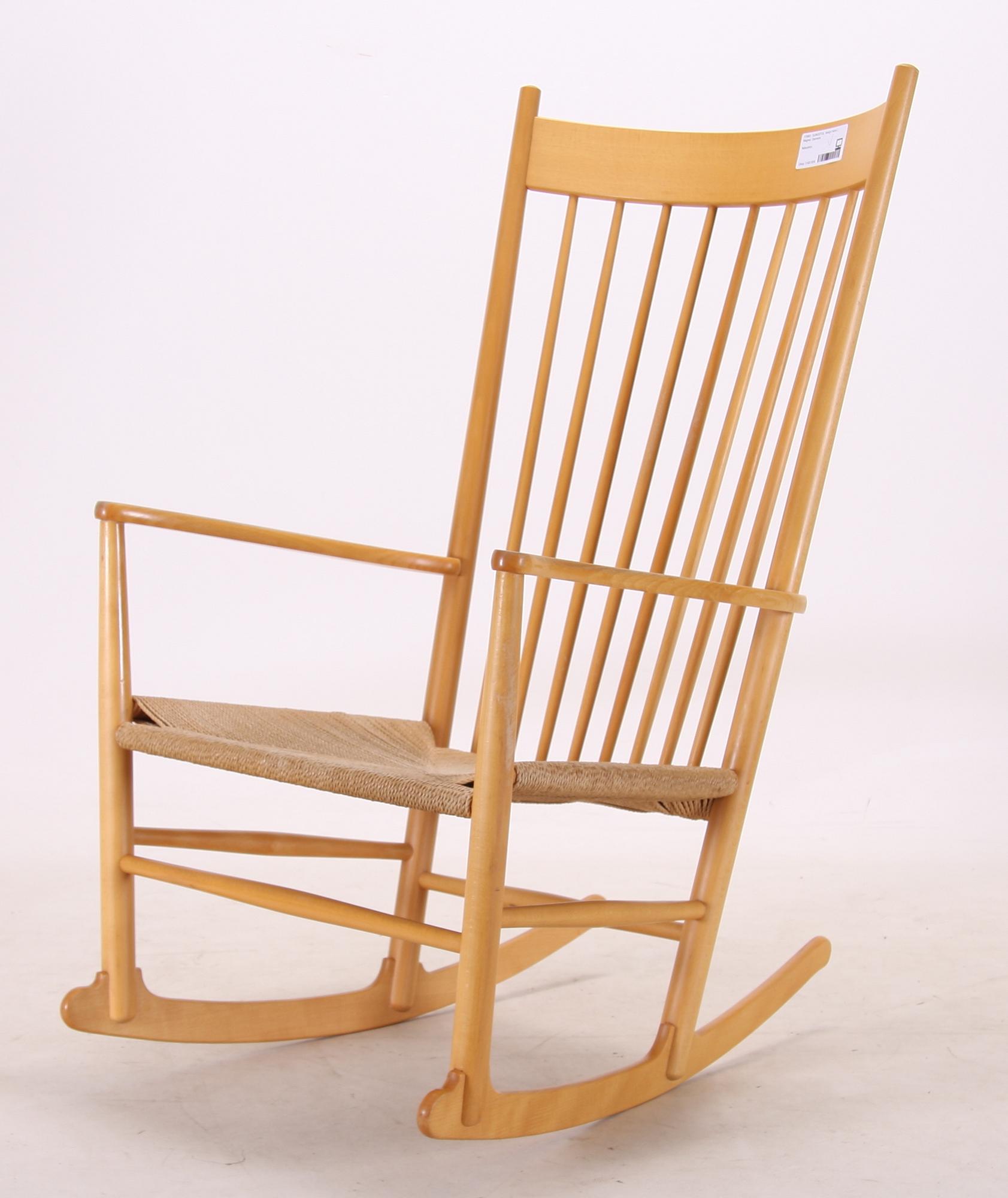 GUNGSTOL, design Hans J Wegner, Danmark.
