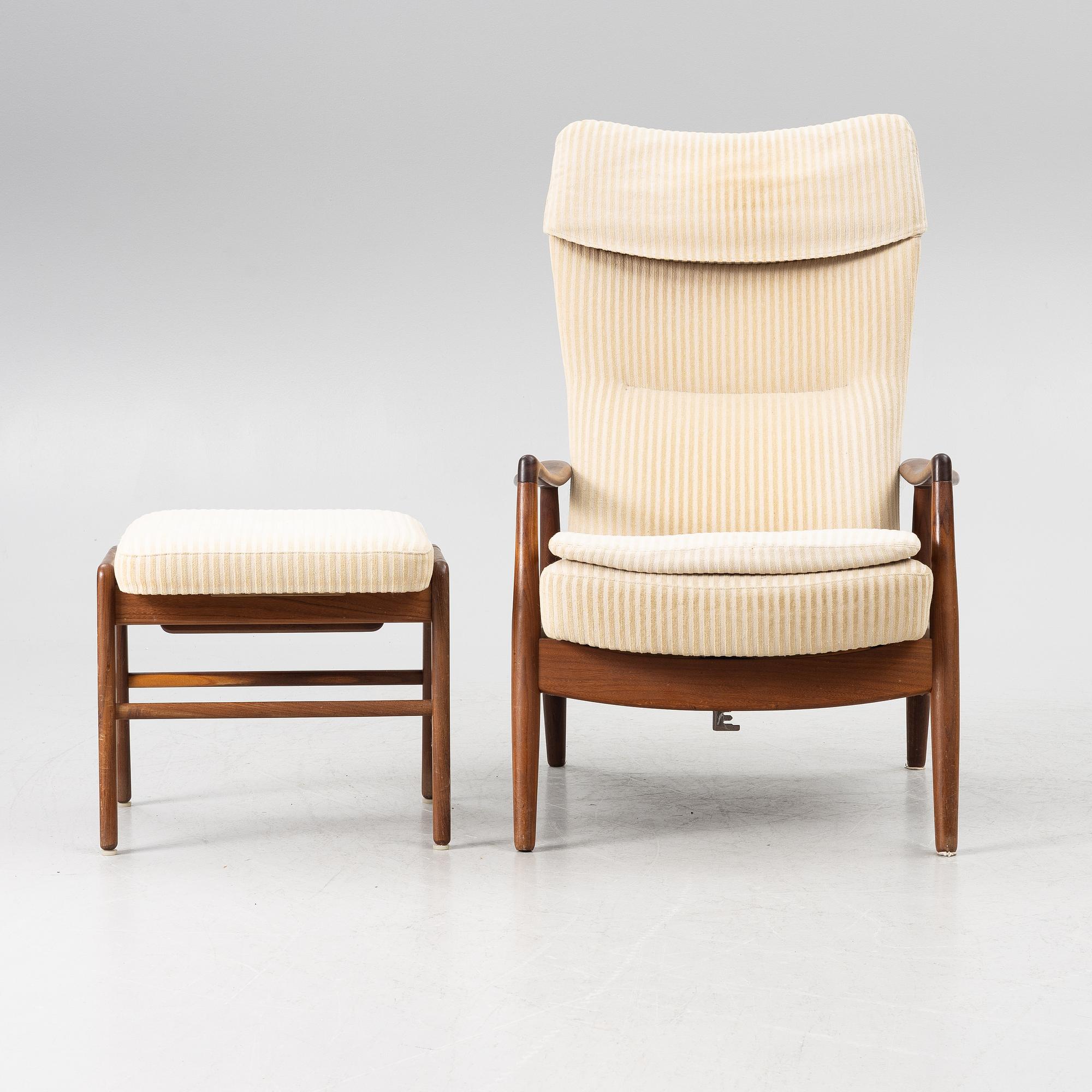 Fåtölj med fotpall, 1900-talets andra hälft, Danmark.