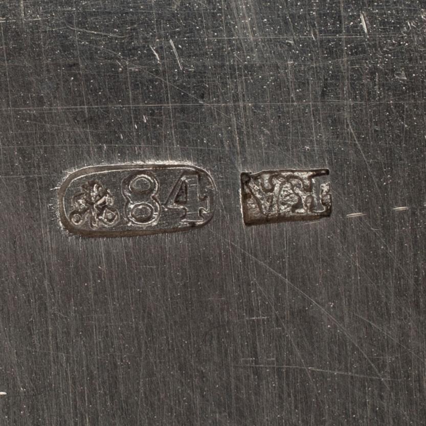 TOILETTESKRIN, Ryssland, S:t Petersburg, ca 1900, silver och glas.
