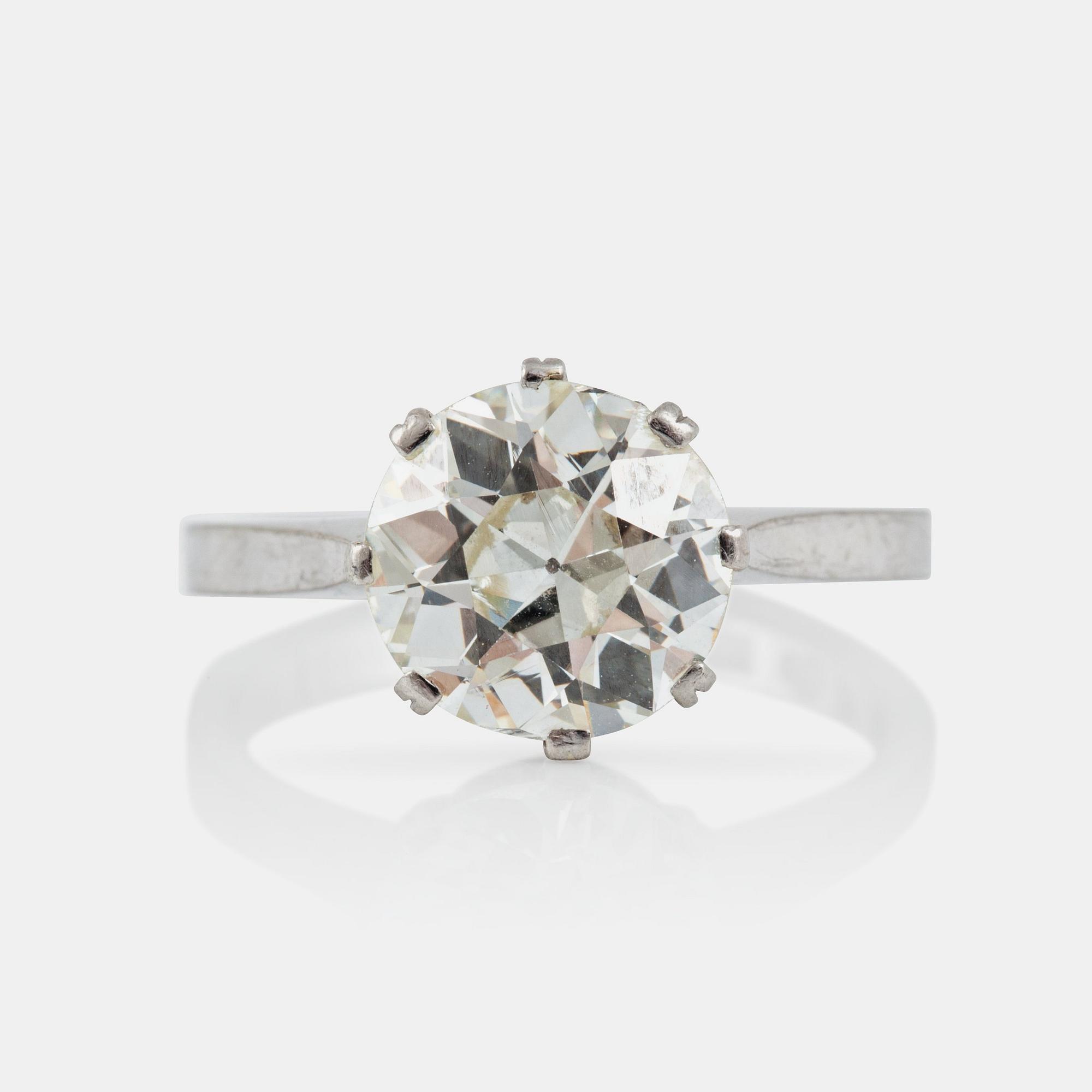 RING med gammalslipad diamant ca 2.25 ct. Kvalitet ca J-K/VS2.