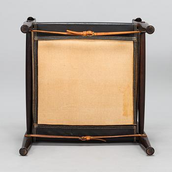 Kaare Klint, nojatuoli, "Safari Chair", Rud. Rasmussen, Tanska. Malli muotoiltu 1933.