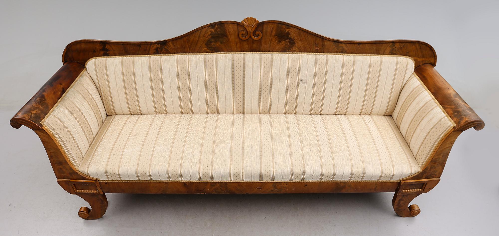 SOFFA, senempire, 1800-talets mitt.