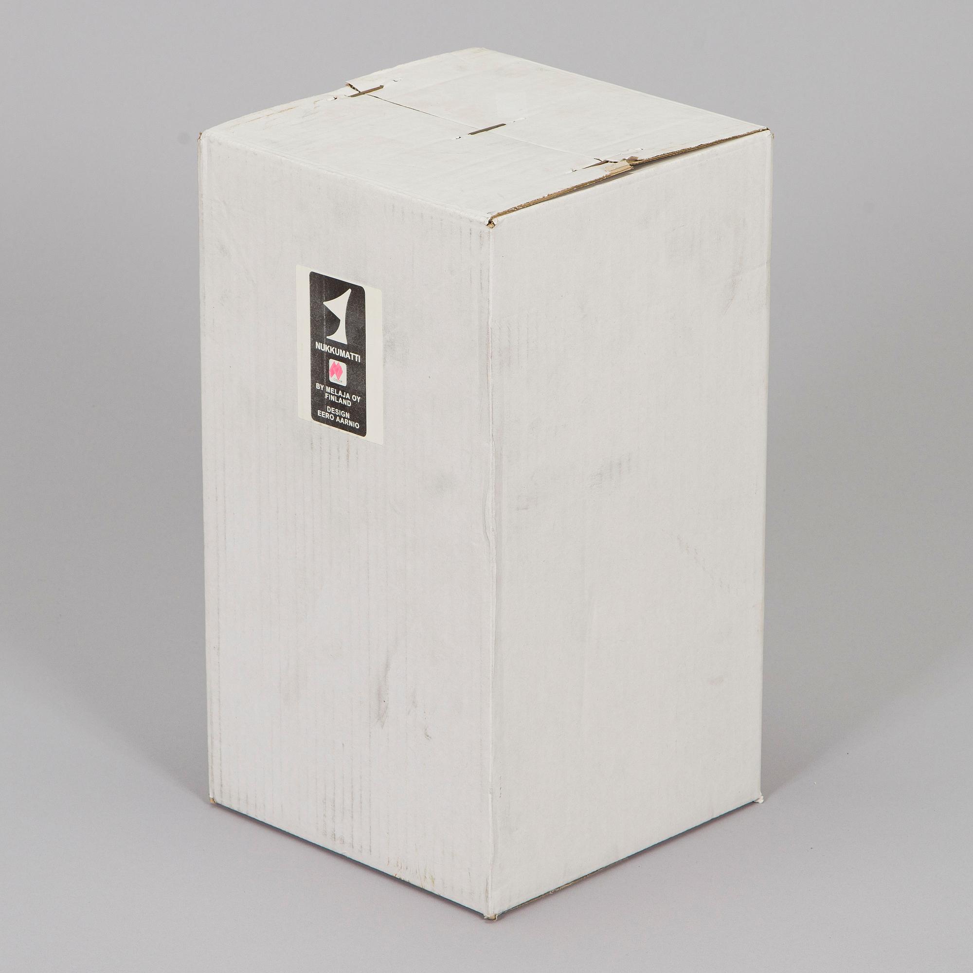 Eero Aarnio, pöytävalaisin, "Nukkumatti, Melaja Oy 2010.