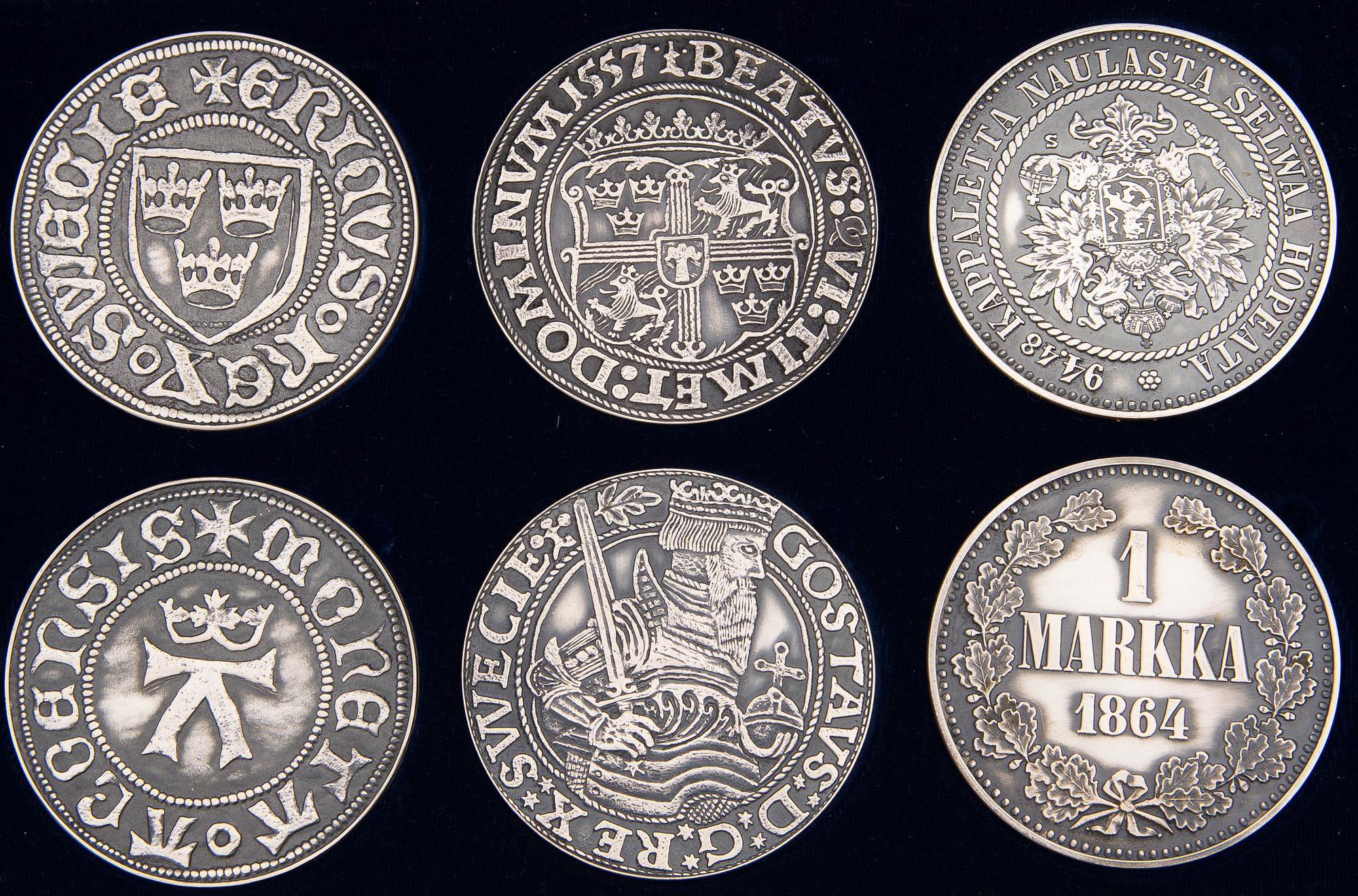 JUBILEUMSMYNT, 22 st, silver, Finland 1960-80-tal. Totalvikt ca 983 g.