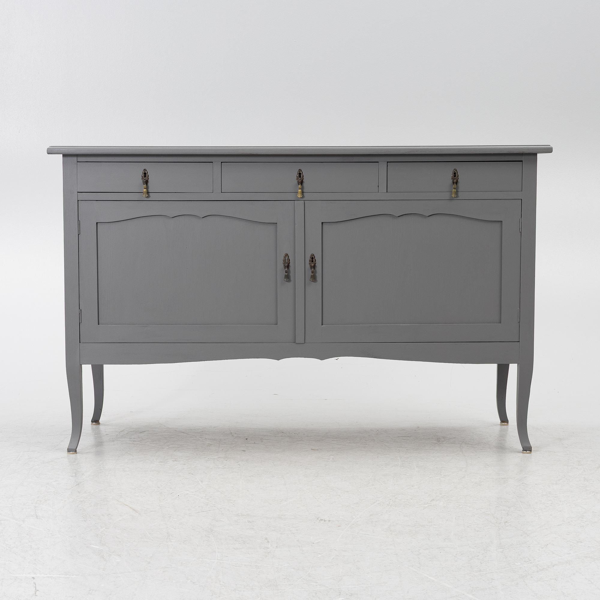 Sideboard, 1900-talets början.