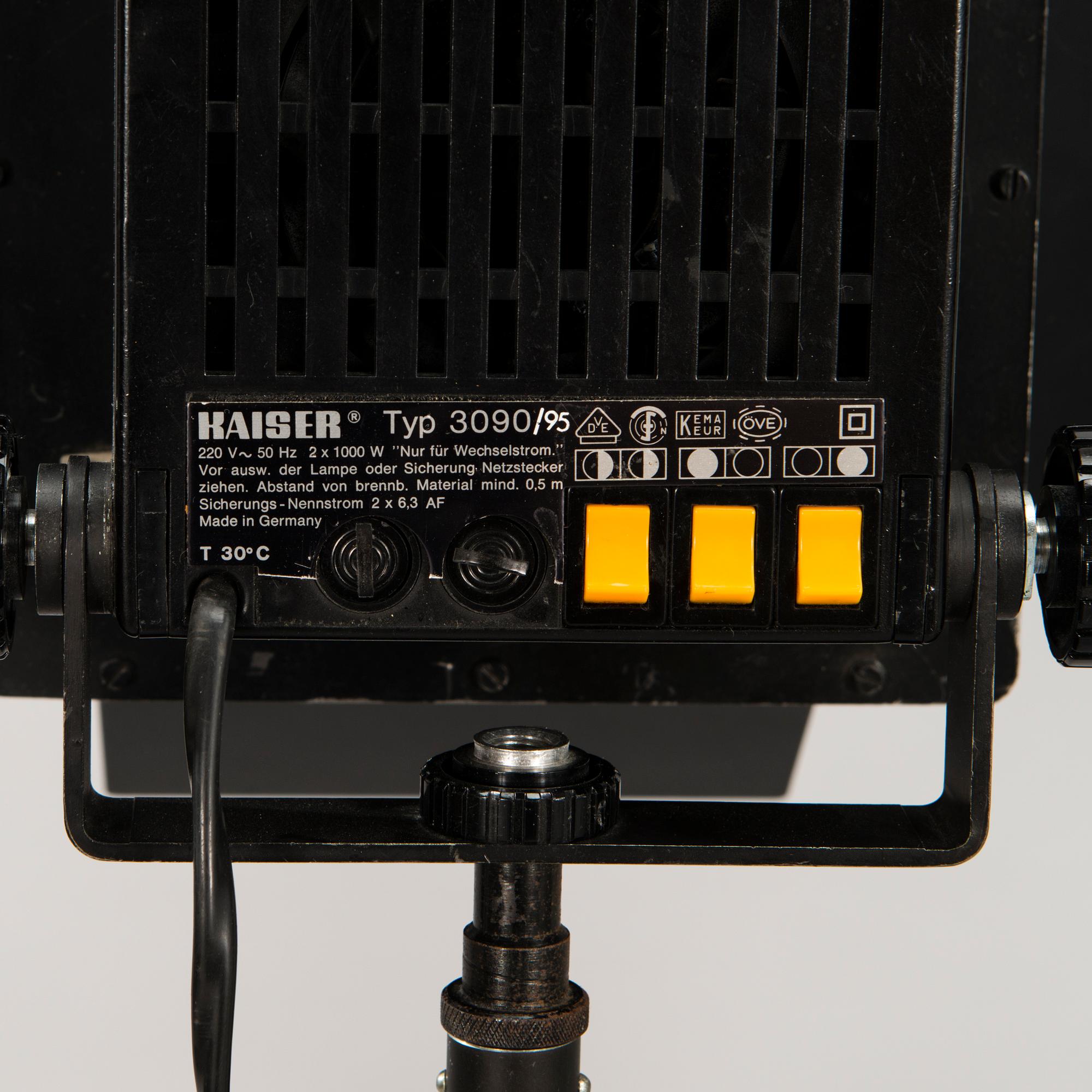 FOTOLAMPOR, 2 st, Kaiser Tyskland och Manfrotto, Italien.