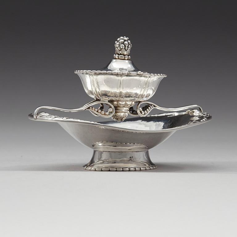 Georg Jensen, skål, Köpenhamn ca 1915- 1919, 830/1000 silver.