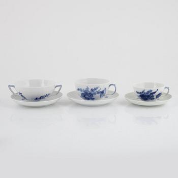 119 pieces of a 'Blue flower' porcelain service, Royal Copenhagen, Denmark.
