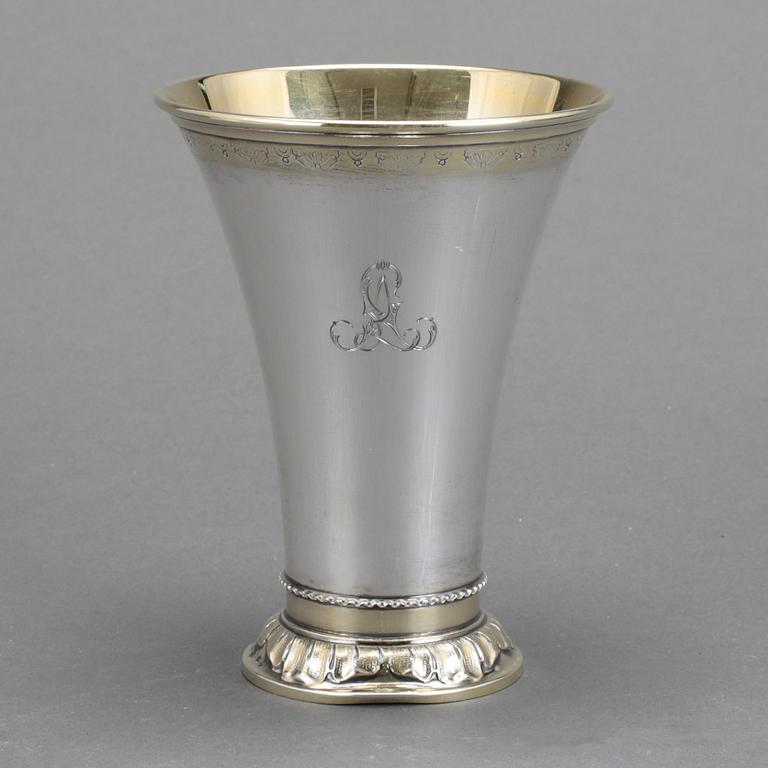 POKAL, silver, GAB, Stockholm, 1947. Vikt 132 gram.