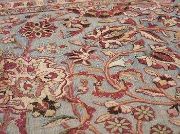 MATTO, a semi-antique silk Kashan relief (souf), ca 300 x 199,5 cm.