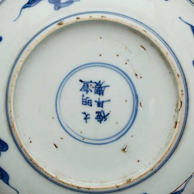 SKÅLFAT (2), porslin, Ming, 1600-tal.