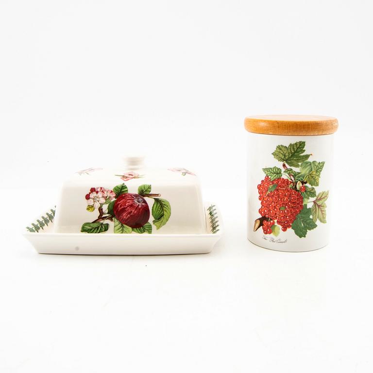 Susan Williams-Ellis, service approximately 92 pieces "Pomona" for Portmeirion, England, earthenware, late 20th century.