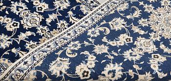 A part silk Nain runner, ca 387 x 77 cm.