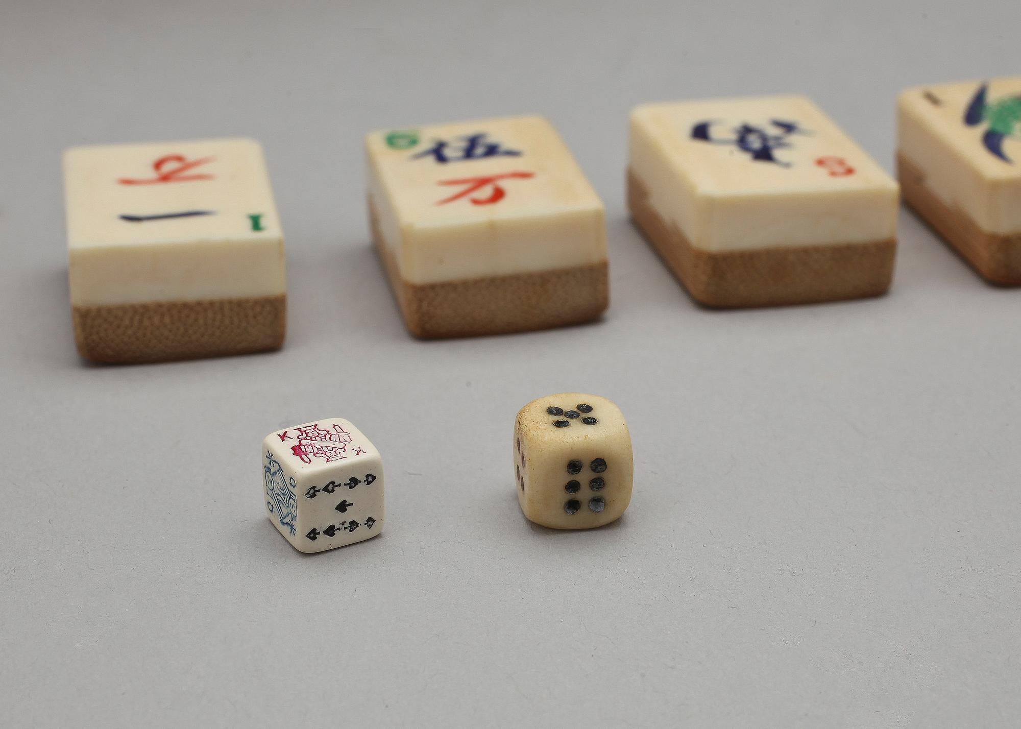MAHJONGSPEL, 1900-talets första hälft.
