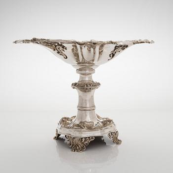 A silver centerpiece bowl, neo-Rococo, Gustav Möllenborg, Stockholm 1848.