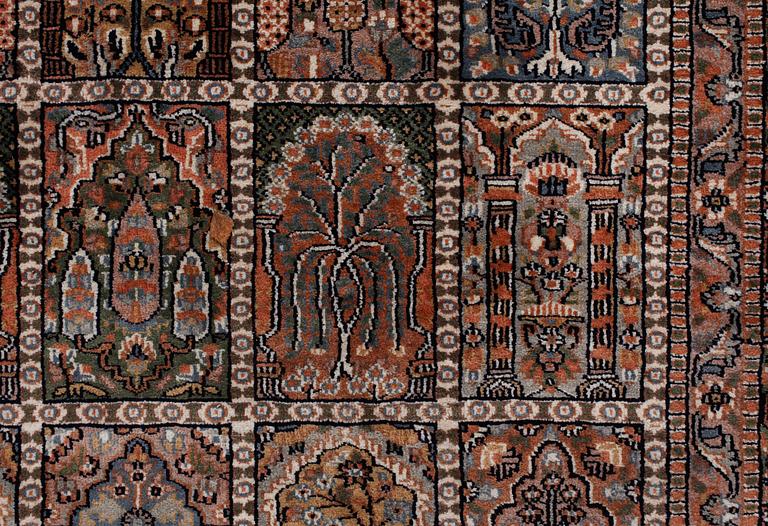 MATTA, troligen Pakistan. 1900-talets senare del, 280 x 186 cm.