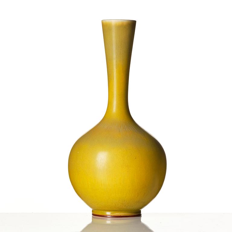 Berndt Friberg, a stoneware vase, Gustavsberg Studio, Sweden 1965.