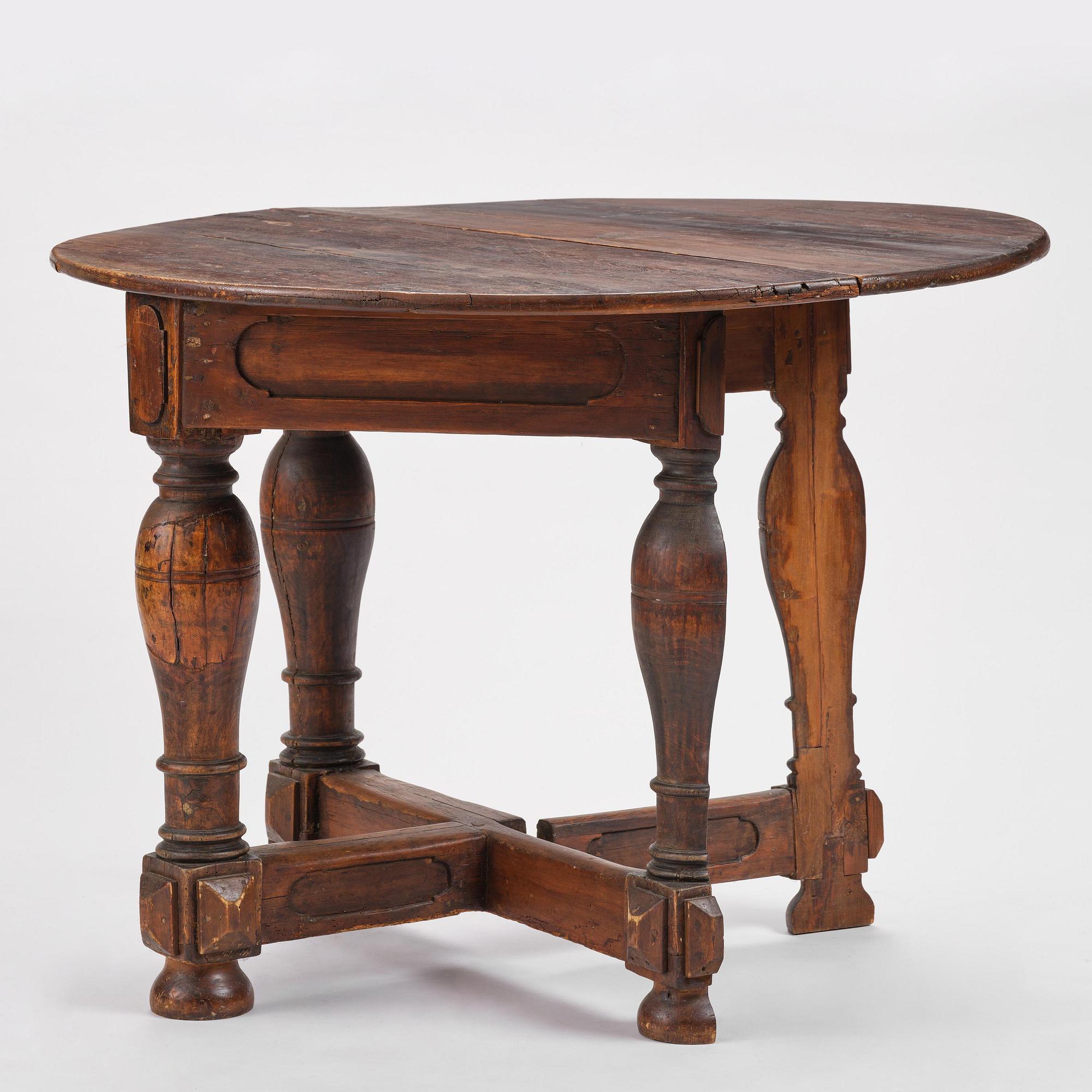 A Swedish Baroque gate-leg table, early 18th century.