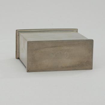 ESTRID ERICSON, tillskrivet, etui, Firma Svenskt Tenn, Stockholm 1949.