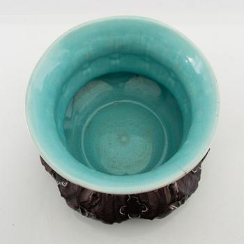 Rörstrand, an Art Nouveau creamware flower pot, early 1900s.