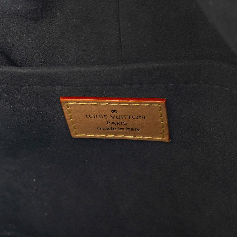 Louis Vuitton, Bag, Sac Egg Souplé, 2020.