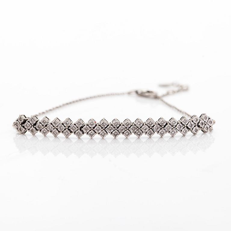 Armband, åttkantslipade diamanter, 14K vitguld.