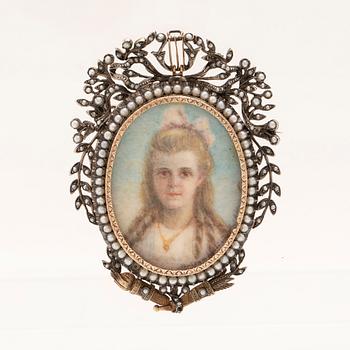 Brooch/pendant in silver and gilded silver with seed pearls and miniature painting, circa 1900.