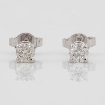 Brilliant-cut diamond stud earrings, ca 0,50 ct.