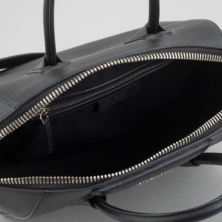 Givenchy, an 'Antigona' handbag, 2016.