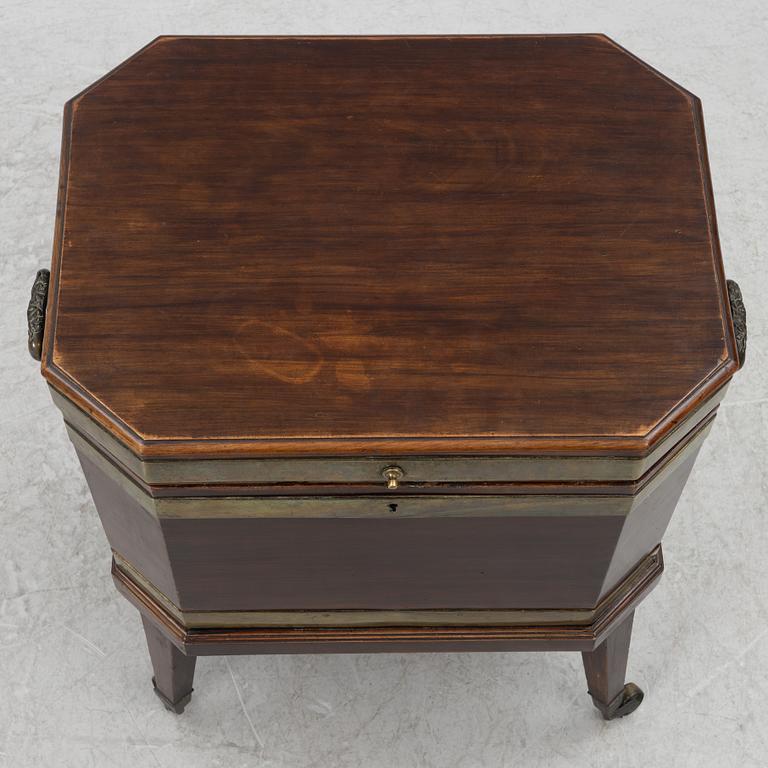 Wine cooler, 19th Century.