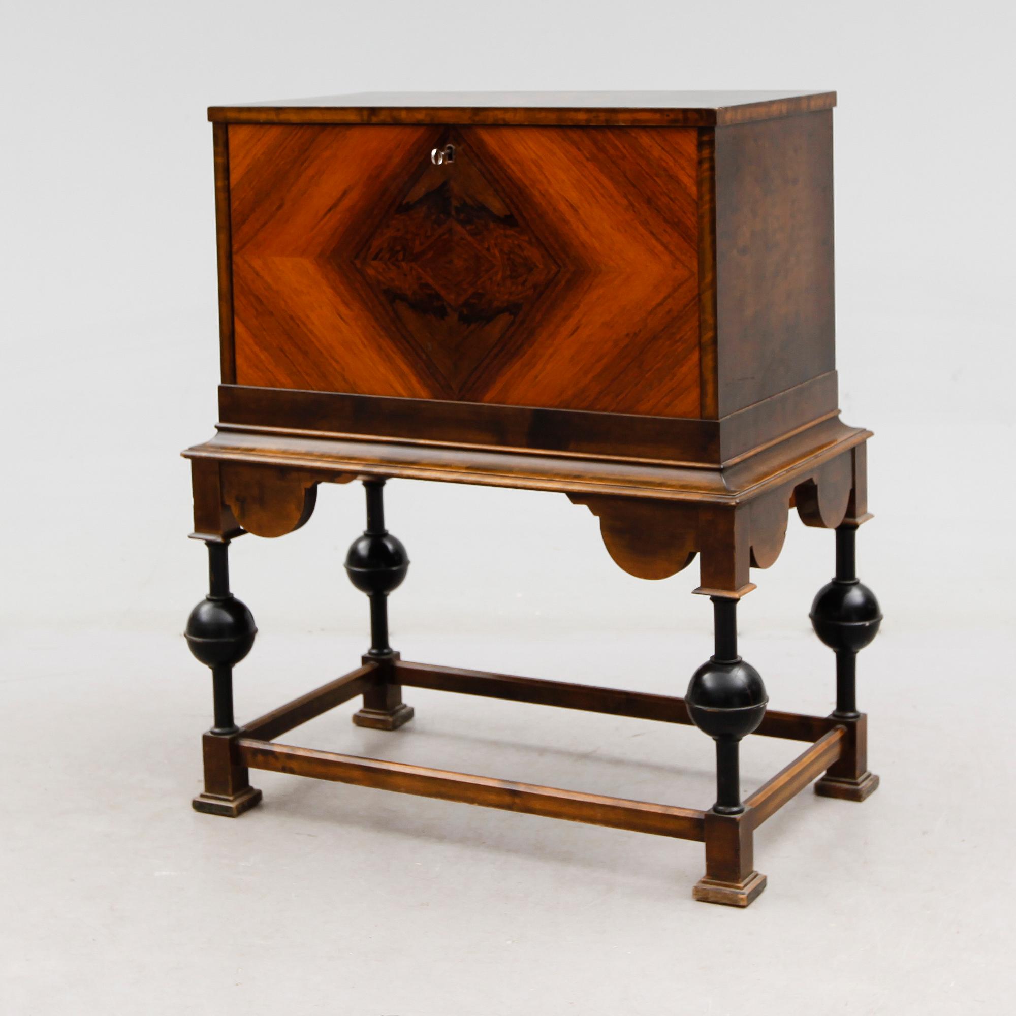 BESTICKSCHATULL, 1930-tal.