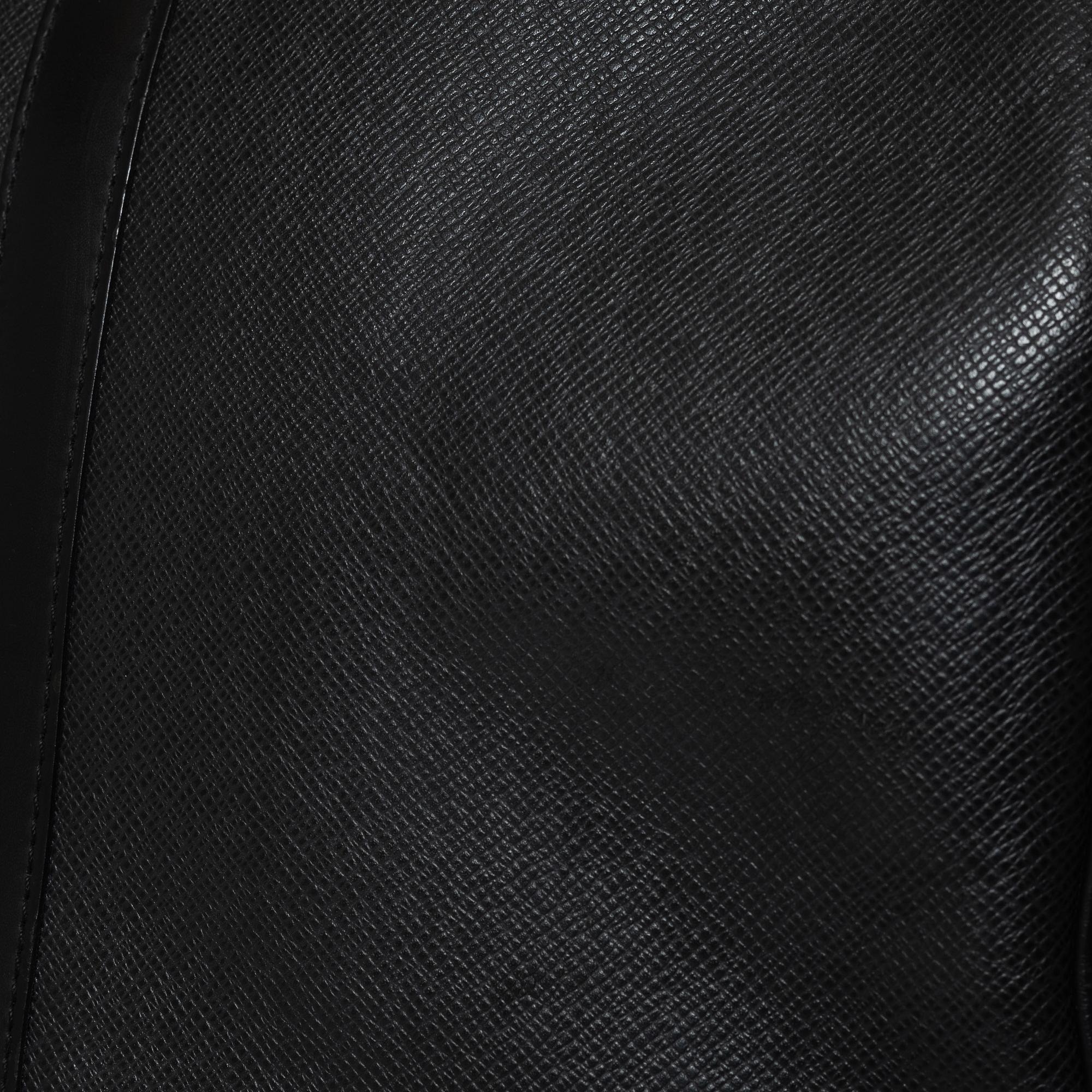 Louis Vuitton, weekendväska, "Taiga Kendall PM".