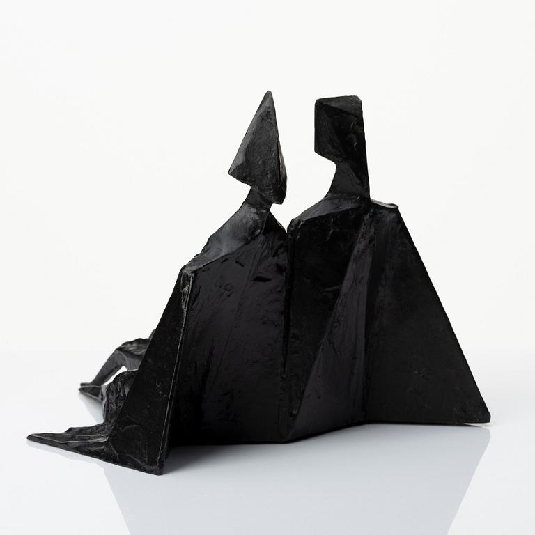 Lynn Chadwick, "Sitting couple".